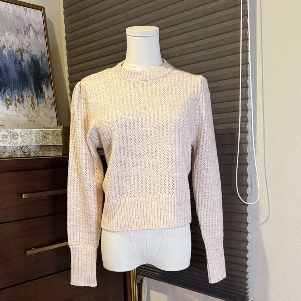 Woman's Elodie Cropped Knit Sweater. Size Small